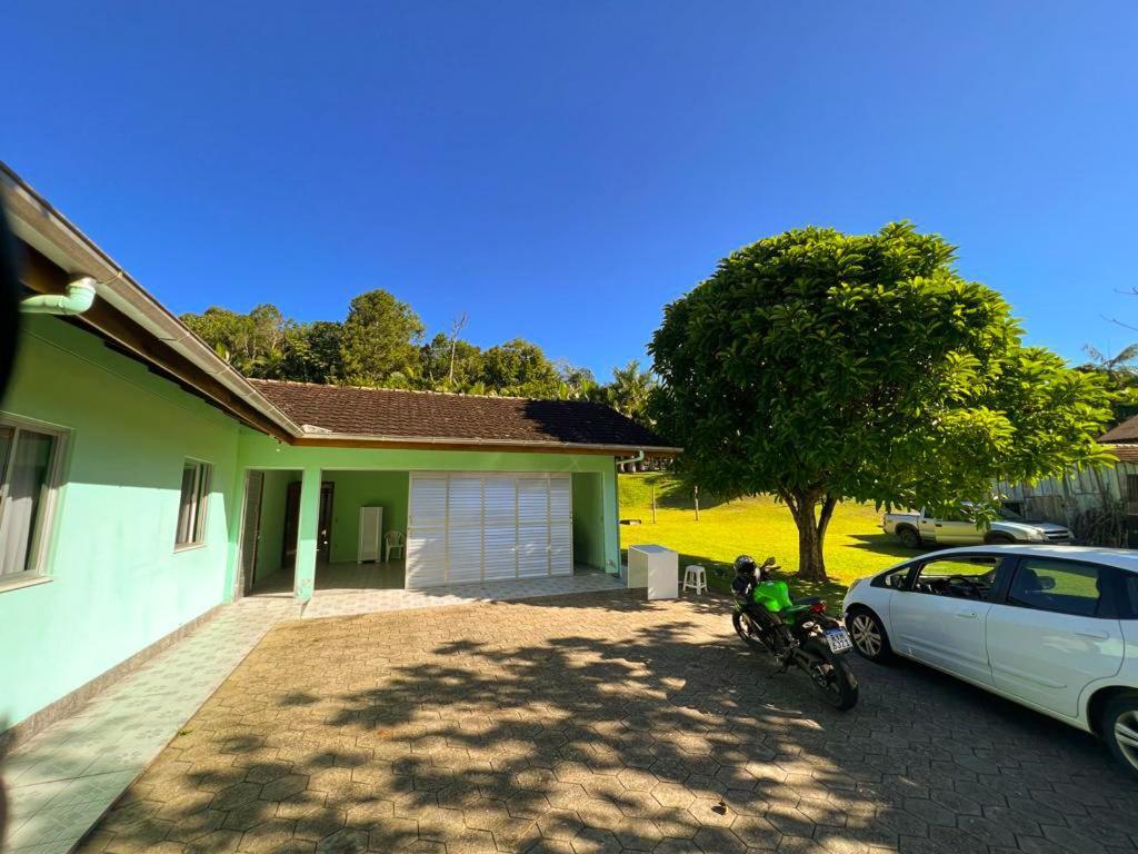 Casa Ampla Ha 8 Minutos Do Centro Villa โปเมโรเจ ภายนอก รูปภาพ